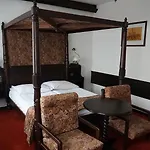 Dwór Polski 4*