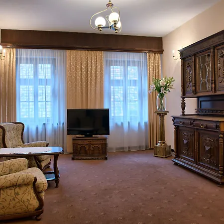 Hotel Dwór Polski 4*