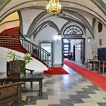 Dwor Polski Ξενοδοχείο 4*