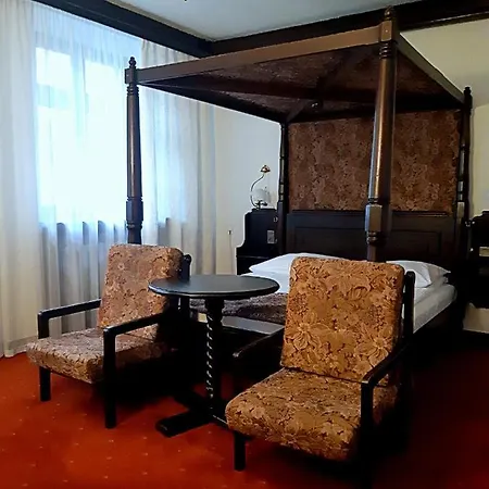 Dwor Polski 4*