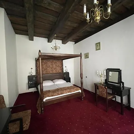 Dwór Polski 4*