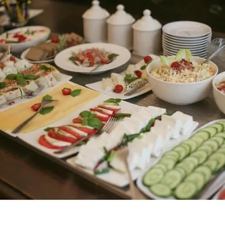 Hotel Dwor Polski 4*