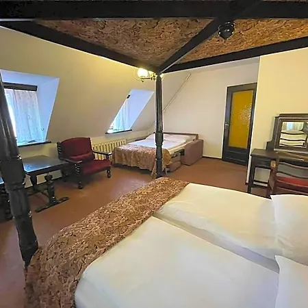 Dwor Polski 4*