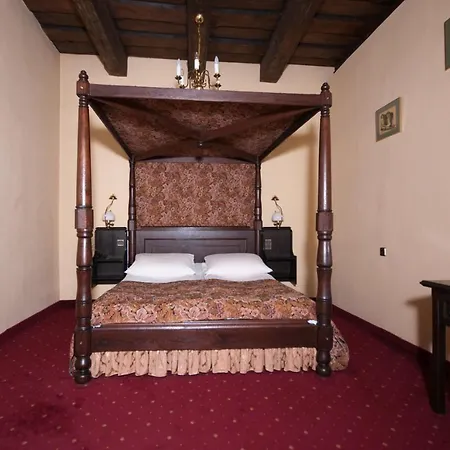 Hotel Dwor Polski 4*