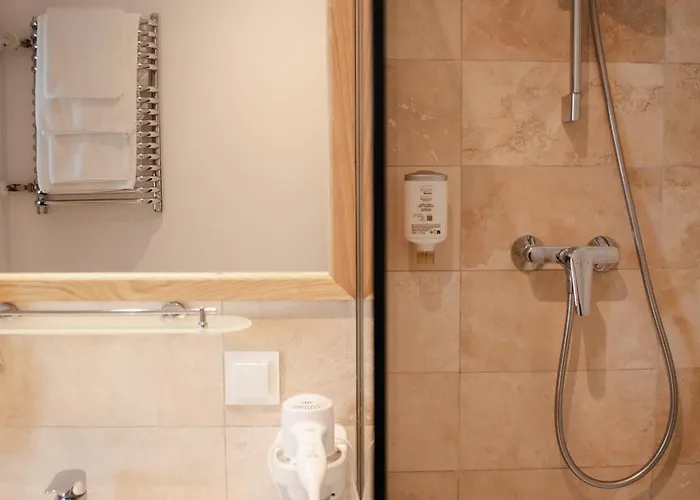 Dwor Polski 4* Wrocław