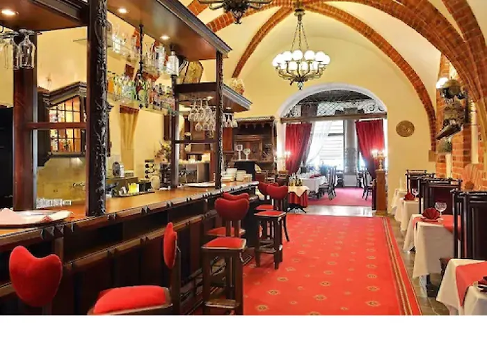 Hotel Dwor Polski 4*