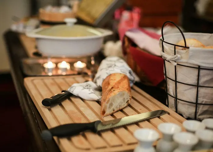 Hotel Dwor Polski 4*